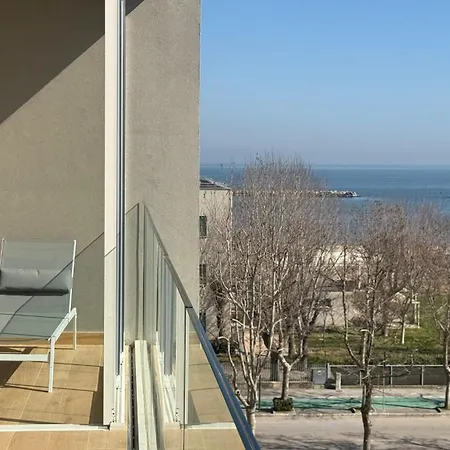 Cn003 - Cesenatico, Bilocale Fronte Mare Con Terrazzo Panoramico *