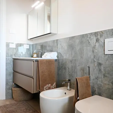 Апартаменты Cn003 - Cesenatico, Bilocale Fronte Mare Con Terrazzo Panoramico *